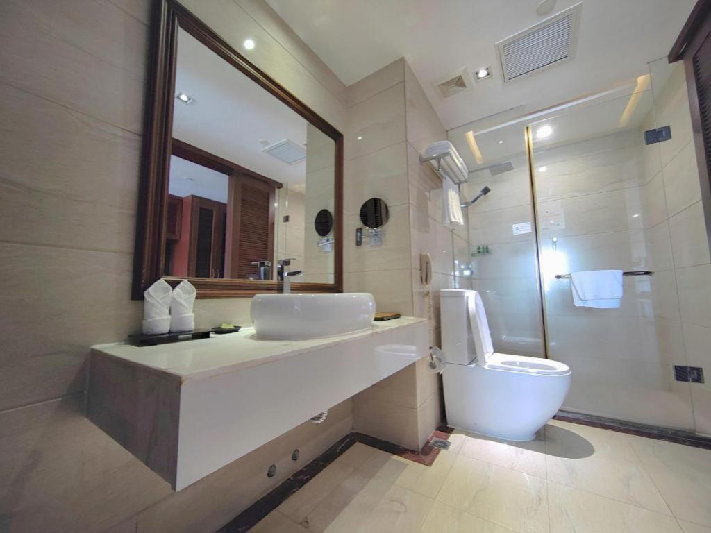 Grand Metro Park Bay Hotel Tam Á Ngoại thất bức ảnh